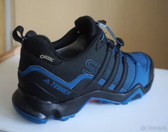 Pánská treková obuv adidas TERREX SWIFT R GTX v.40,5 - 8