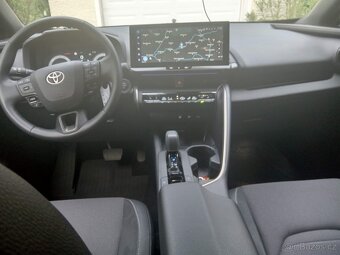 Predám TOYOTU C-HR 1,8 HYBRIB-EXECUTIVE-automat - 8