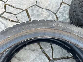 Prodám zimní pneu Pirelli Sottozero 3 - 8