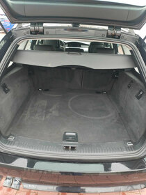 BMW 523i Touring manuál Top stav - 8
