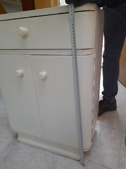 Retro skříňka - 8