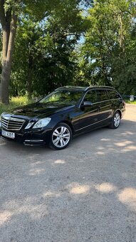 Mercedes-Benz E220 - 8