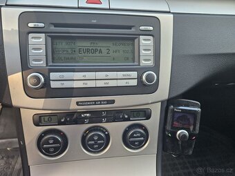 VW - Passat combi 2,0 FSi 110 kW najeto 129 tis km - 8