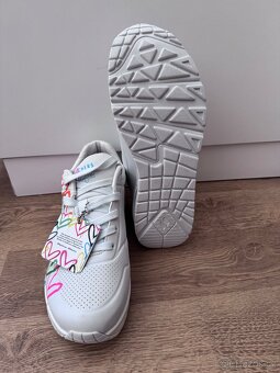 Nové dámské boty Skechers UNO - Highlight Love - 8