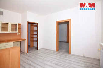 Pronájem bytu 1+1, 35 m², Děčín, ul. Školní - 8