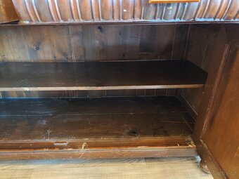 Starožitný příborník - 8