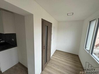 Pronájem rodinného domu 80 m2 v Mor. Krumlově - 8