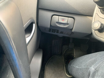Renault Scenic 2007 1.9 TDI - NEFUNKČNÍ TURBO - 8