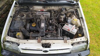 Subaru Justy - 8