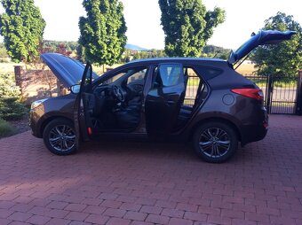 Hyundai IX35, 1. majitel, zakoupeno v ČR rok 2014 - 8