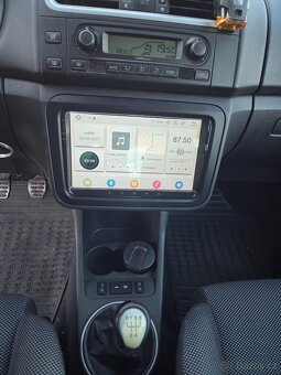 Škoda Fabia 2 1.6i Sportline - 8