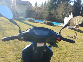 Skútr Longjia Speedjet (typ LJ50QT-2L) - 8