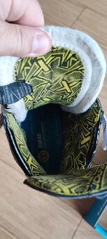 Prodám hokejové brusle Bauer - 8