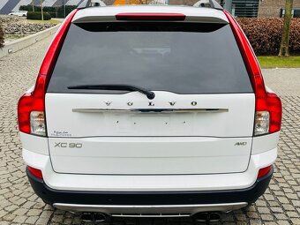 Volvo XC90 2.4 D5 147KW AUTOMAT R-DESIGN SERVISKA - 8