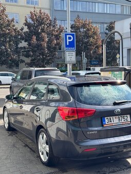 Kia ceed crdi - 8