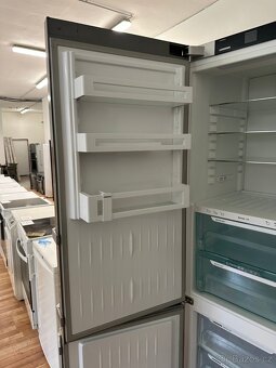 Lednice s mrazákem Liebherr (223) - 8