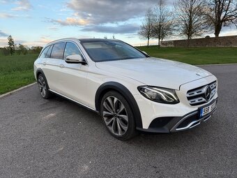 MERCEDES-BENZ E 220d ALL TERRAIN 4matic 08/2018 E220d - DPH - 8
