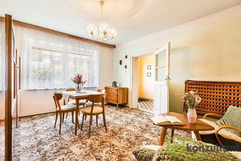 Rodinný dům k rekonstrukci v Bošovicích, ev.č. 00774 - 8