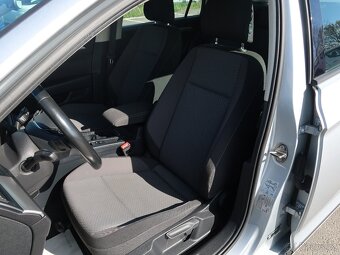 Volkswagen Passat 2.0TDI,110kW,DSG,navi,a.klima - 8