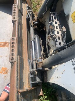 Bobcat T870 - 8