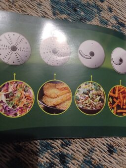 Kuchyňský robot - 8