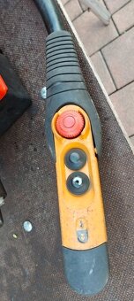 sloupový jeráb Vetter 125 kg - 3 m r. 2011 - 8