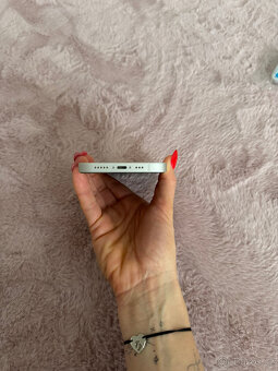 Apple iPhone 13, 128GB - 8