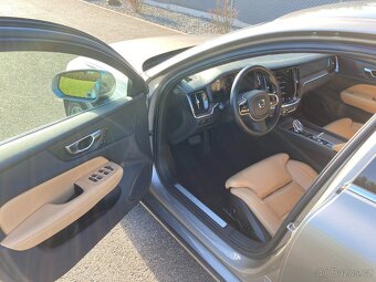 Volvo S60 B5 AWD 8AT inscription 8/2021 záruka 8/2026 - 8