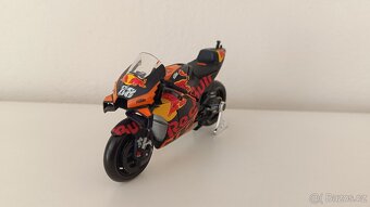 Modely MotoGP 1:18 Maisto - 8