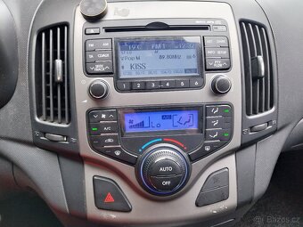 Hyundai i30 1,6 benzín 93kW - 8