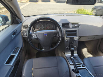 Volvo V50 2.4 D5 132kW Autoklima Alu Xen - 8