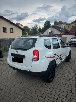 Dacia Duster 1.6 - 8