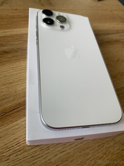Prodám iphone 16 Pro Max 256gb - 8