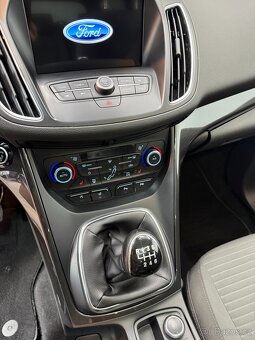 Ford C-MAX 2.0 tdci 2017 panorama,navi,výbava - 8