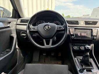 Škoda Superb 2.0 TDi,tažné ,výhřev skla,panorama - 8