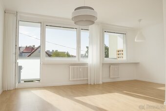 Pronájem bytu 3+1 69 m² Kunešova Praha - 8