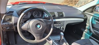 BMW E87 116i, 90 kW, 6 st. automat, benzin,  2 sady kol - 8