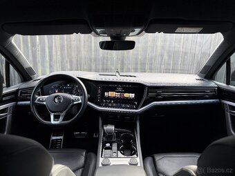 VOLKWAGEN TOUAREG 3.0TDI 210kW • RLINE • VZDUCH • MASÁŽE - 8