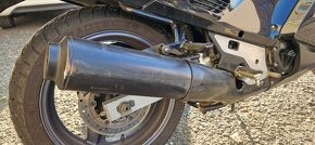 Honda CBR 1000F (r.v. 1996) - 8