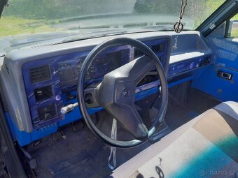 Dodge DAKOTA, 2.2i,71.kw,1988 ojedinělý kousek s airbrushem - 8
