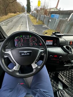 MAN TGX 18.520 Hydraulika - 8