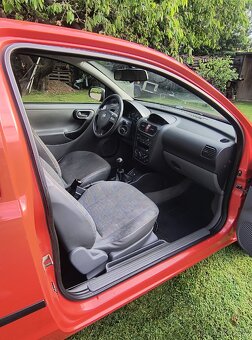 Opel Corsa C 1.0 - 8