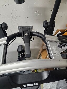 Střešní nosič THULE pro 2 kola, VeloCompact 924 - 8