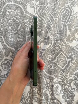 Prodám iphone 13 - 8