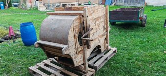 Nabízím historický fukar na obilí - 8