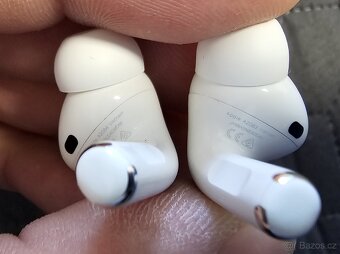 Originál Apple AirPods MLWK3TY/A - 8