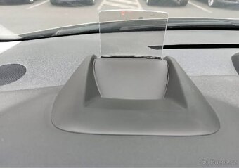 Peugeot 3008 2.0 Blue HDI 110 kw (150 koní) - 8