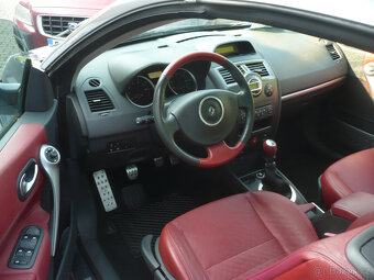 Megane cabrio 2,0 16V-99kW KARMANN - 8
