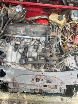 ND Peugeot 205 1,9 GTI motor Mi16 - 8