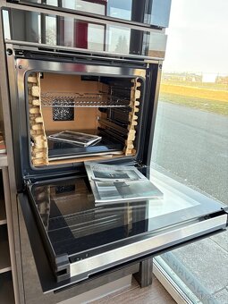 Nová pečící trouba SIEMENS STUDIO LINE s přídavnou párou - 8